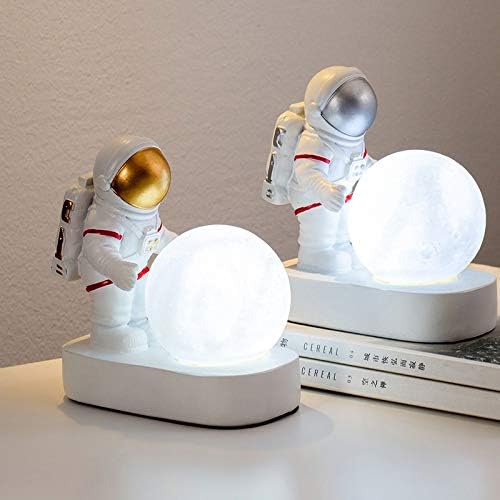 Xiulaiq Astronaut Spaceman Moon Night Lumină dormitor Noptieră desktop Decorare creativă Lătă de masă Lumina pentru copii pentru
